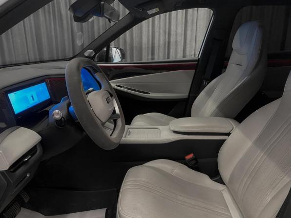 Geely Galaxy L7 с пробегом 2023 года, цена 2 980 000 рублей, 43055 км, внедорожник, Автокод Объявления