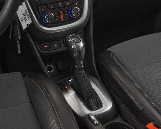Opel Mokka I с пробегом 2014 года, цена 1 099 000 рублей, 135600 км, внедорожник, Автокод Объявления