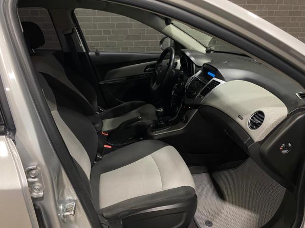 Chevrolet Cruze I с пробегом 2012 года, цена 650 000 рублей, 219878 км, хэтчбек, Автокод Объявления