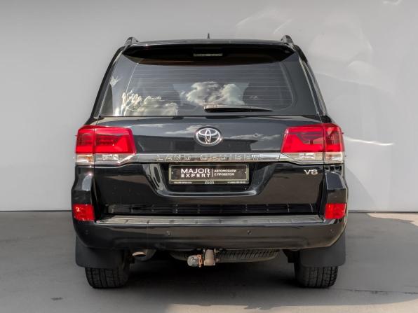 Toyota Land Cruiser 200 Series Рестайлинг 2 с пробегом 2016 года, цена 5 800 000 рублей, 140313 км, внедорожник, Автокод Объявления