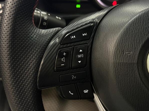 Mazda 3 III (BM) с пробегом 2014 года, цена 920 000 рублей, 272145 км, хэтчбек, Автокод Объявления