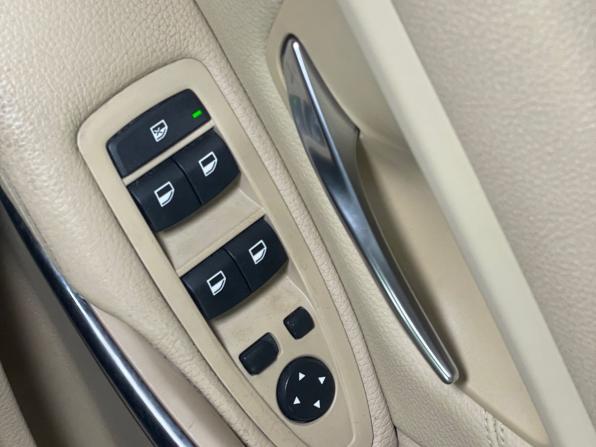 BMW 3 серии VI (F3x) с пробегом 2012 года, цена 1 600 000 рублей, 273553 км, седан, Автокод Объявления