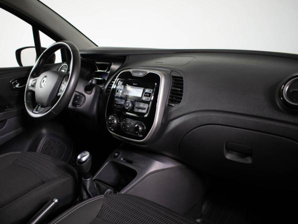 Renault Kaptur I с пробегом 2018 года, цена 1 397 000 рублей, 75635 км, внедорожник, Автокод Объявления