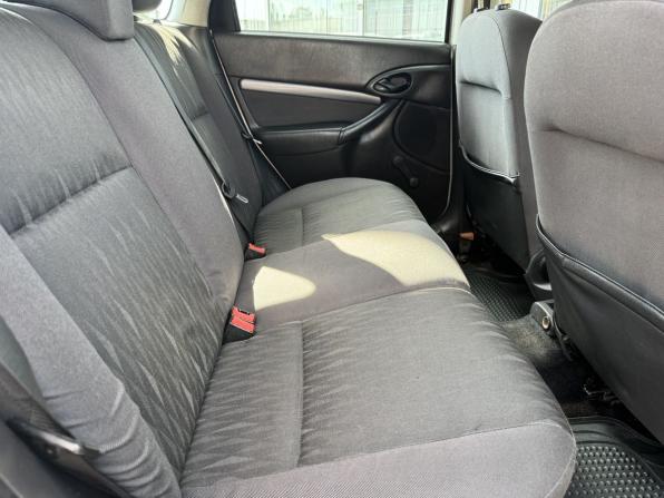 Ford Focus I Рестайлинг с пробегом 2002 года, цена 240 000 рублей, 204000 км, хэтчбек, Автокод Объявления