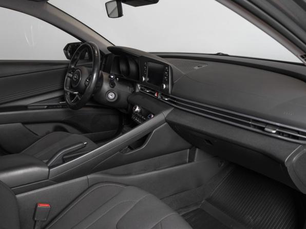 Hyundai Elantra VII (CN7) с пробегом 2022 года, цена 2 035 000 рублей, 70949 км, седан, Автокод Объявления