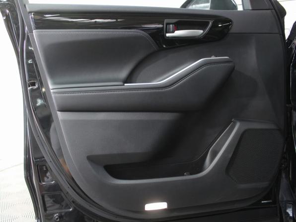 Toyota Highlander IV (XU70) с пробегом 2023 года, цена 5 000 000 рублей, 37357 км, внедорожник, Автокод Объявления