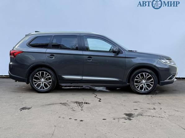 Mitsubishi Outlander III Рестайлинг 2 с пробегом 2017 года, цена 1 890 000 рублей, 135330 км, внедорожник, Автокод Объявления