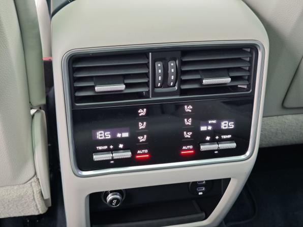 Porsche Cayenne III с пробегом 2019 года, цена 6 795 000 рублей, 93207 км, внедорожник, Автокод Объявления
