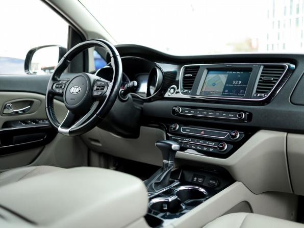Kia Carnival III с пробегом 2019 года, цена 2 499 000 рублей, 72938 км, минивэн, Автокод Объявления