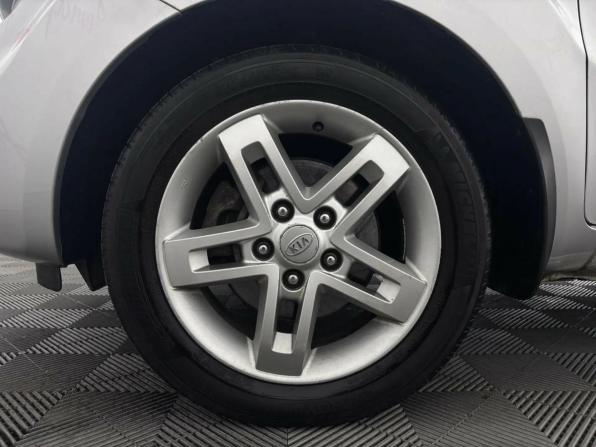 Kia Soul I с пробегом 2011 года, цена 915 000 рублей, 135594 км, хэтчбек, Автокод Объявления