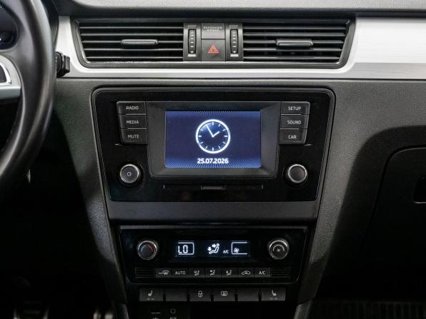 Skoda Rapid I с пробегом 2015 года, цена 1 170 000 рублей, 109618 км, лифтбек, Автокод Объявления