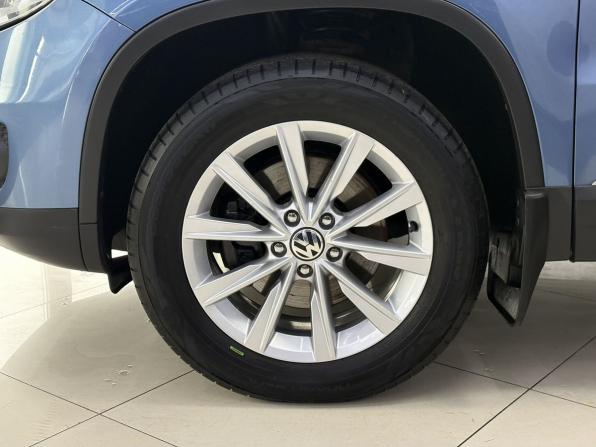 Volkswagen Tiguan I Рестайлинг с пробегом 2011 года, цена 1 265 000 рублей, 243253 км, внедорожник, Автокод Объявления