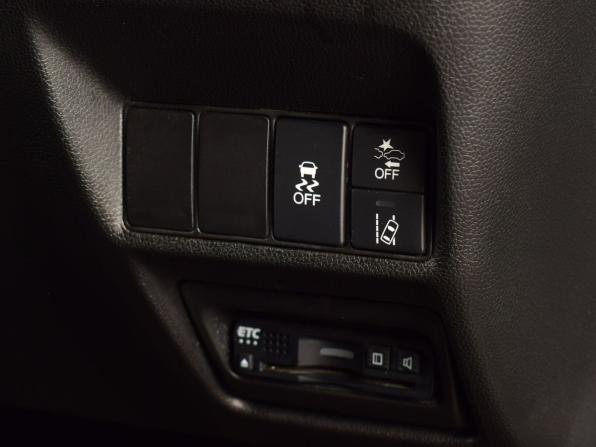 Honda Stepwgn V Рестайлинг с пробегом 2019 года, цена 2 214 995 рублей, 94852 км, минивэн, Автокод Объявления