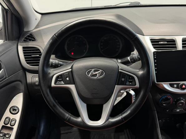 Hyundai Solaris I Рестайлинг с пробегом 2014 года, цена 999 000 рублей, 157606 км, седан, Автокод Объявления