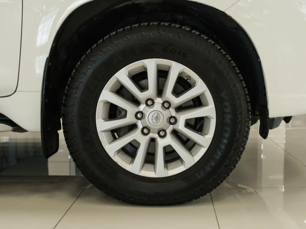 Toyota Land Cruiser Prado 150 Series Рестайлинг 1 с пробегом 2014 года, цена 3 103 000 рублей, 244132 км, внедорожник, Автокод Объявления