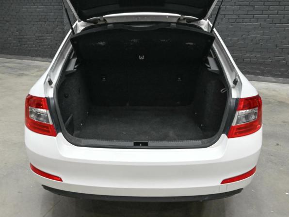 Skoda Octavia III (A7) с пробегом 2015 года, цена 1 300 000 рублей, 177255 км, лифтбек, Автокод Объявления