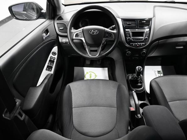 Hyundai Solaris I Рестайлинг с пробегом 2014 года, цена 945 000 рублей, 114304 км, хэтчбек, Автокод Объявления