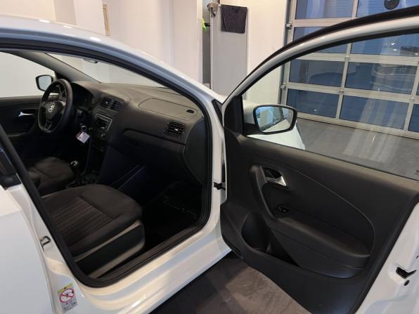 Volkswagen Polo V Рестайлинг с пробегом 2019 года, цена 1 375 000 рублей, 77302 км, седан, Автокод Объявления
