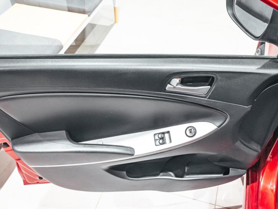 Hyundai Solaris I Рестайлинг Екатеринбург  - изображение 13