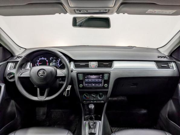 Skoda Rapid I Рестайлинг с пробегом 2019 года, цена 965 000 рублей, 178753 км, лифтбек, Автокод Объявления