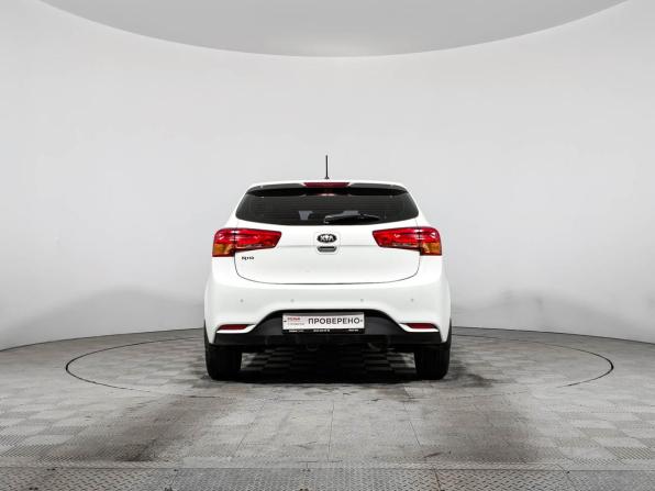 Kia Rio III Рестайлинг с пробегом 2016 года, цена 980 000 рублей, 141444 км, хэтчбек, Автокод Объявления