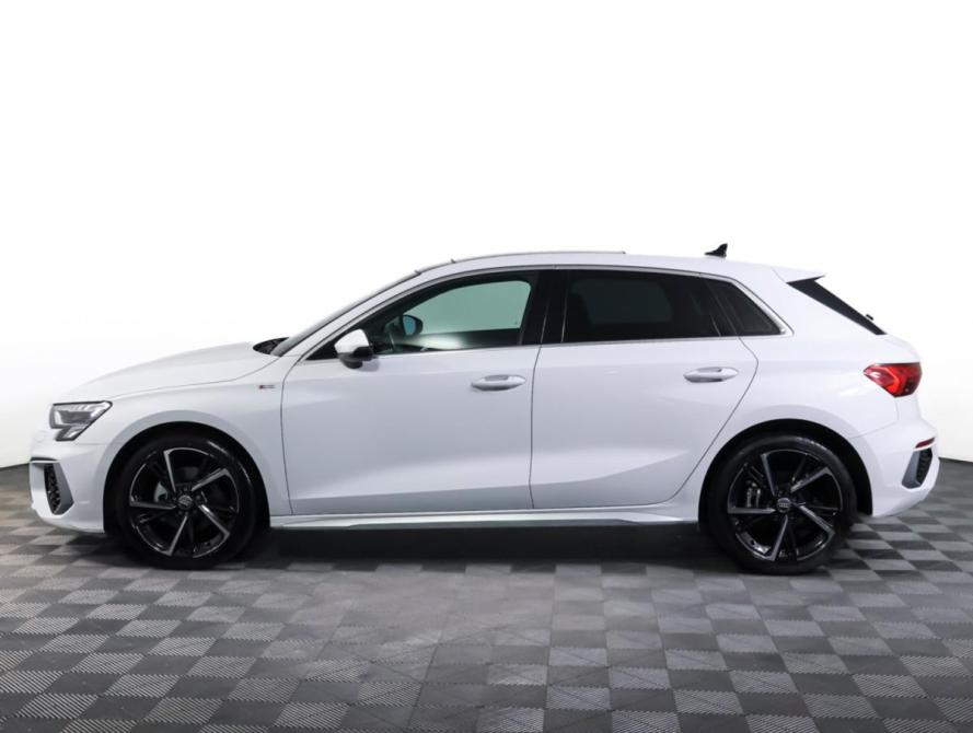 Audi A3 IV (8Y) Москва  - изображение 9