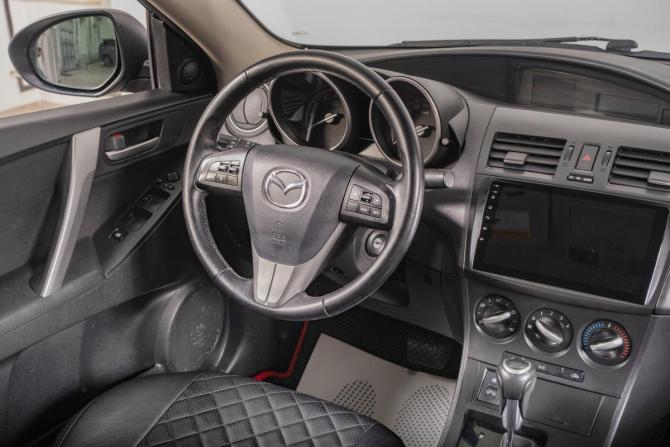 Mazda 3 II (BL) Рестайлинг с пробегом 2013 года, цена 1 039 000 рублей, 220000 км, седан, Автокод Объявления