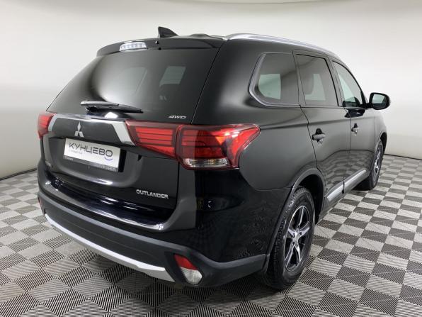 Mitsubishi Outlander III Рестайлинг 2 с пробегом 2018 года, цена 1 699 000 рублей, 206111 км, внедорожник, Автокод Объявления