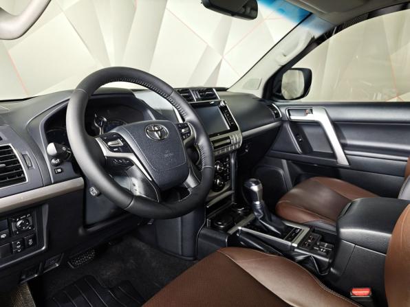 Toyota Land Cruiser Prado 150 Series Рестайлинг 2 с пробегом 2018 года, цена 4 895 000 рублей, 85184 км, внедорожник, Автокод Объявления