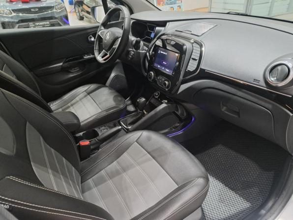 Renault Kaptur I Рестайлинг с пробегом 2022 года, цена 1 893 000 рублей, 39935 км, внедорожник, Автокод Объявления