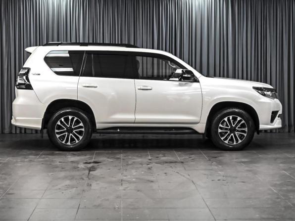 Toyota Land Cruiser Prado 150 Series Рестайлинг 3 с пробегом 2021 года, цена 6 440 000 рублей, 75622 км, внедорожник, Автокод Объявления