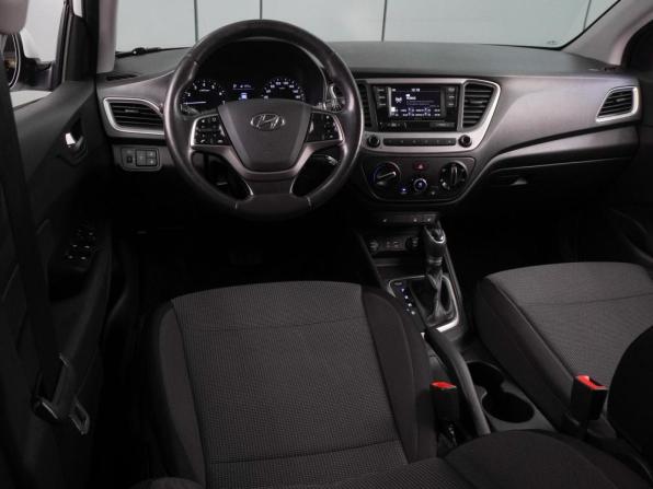 Hyundai Solaris II с пробегом 2018 года, цена 1 449 000 рублей, 85368 км, седан, Автокод Объявления