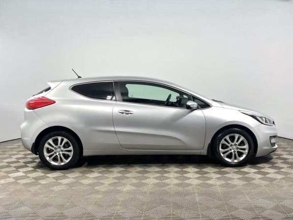 Kia Ceed II с пробегом 2014 года, цена 994 900 рублей, 186086 км, хэтчбек, Автокод Объявления