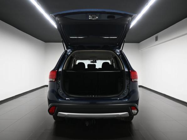 Mitsubishi Outlander III Рестайлинг 2 с пробегом 2017 года, цена 1 845 000 рублей, 156996 км, внедорожник, Автокод Объявления