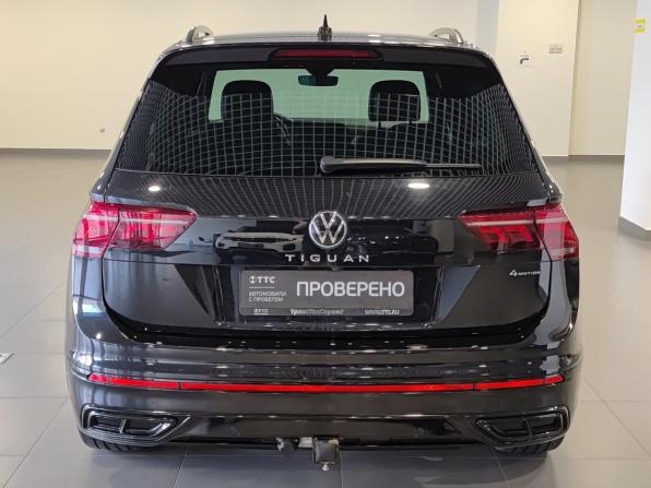 Volkswagen Tiguan II Рестайлинг с пробегом 2021 года, цена 4 090 000 рублей, 94158 км, внедорожник, Автокод Объявления