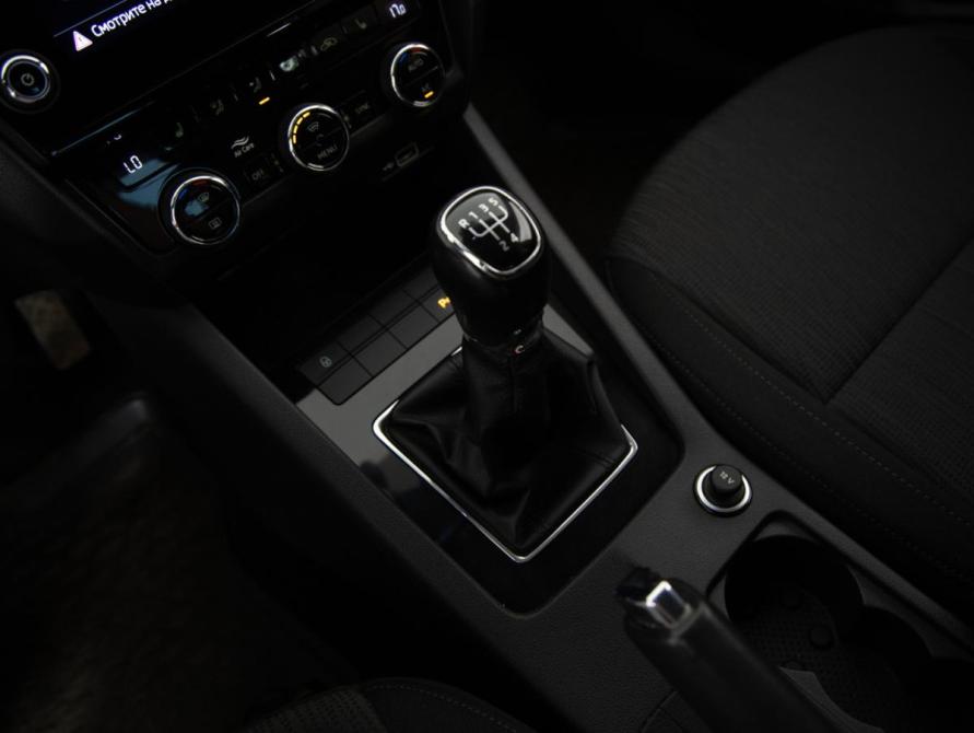 Skoda Octavia III (A7) Рестайлинг Санкт-Петербург  - изображение 18