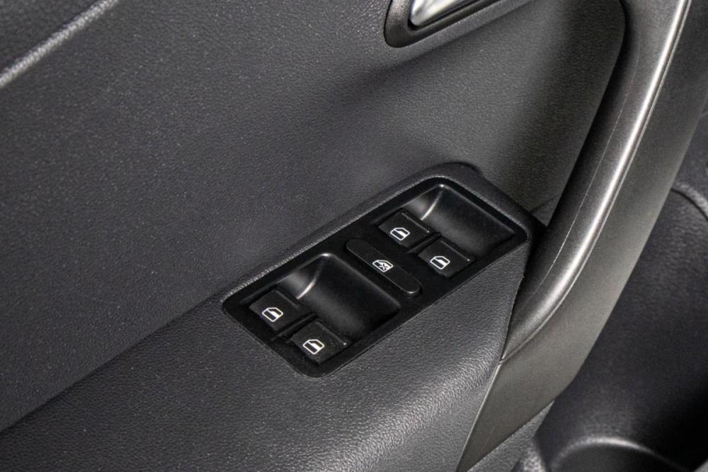 Volkswagen Polo V Рестайлинг Сургут  - изображение 6