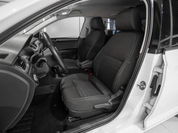 Skoda Rapid I Рестайлинг с пробегом 2018 года, цена 1 575 000 рублей, 71916 км, лифтбек, Автокод Объявления