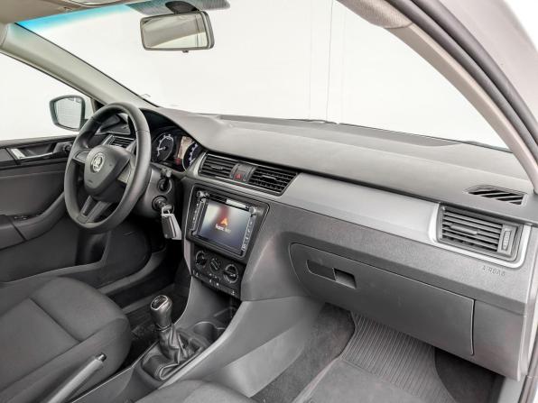 Skoda Rapid I Рестайлинг с пробегом 2018 года, цена 1 250 000 рублей, 104321 км, лифтбек, Автокод Объявления