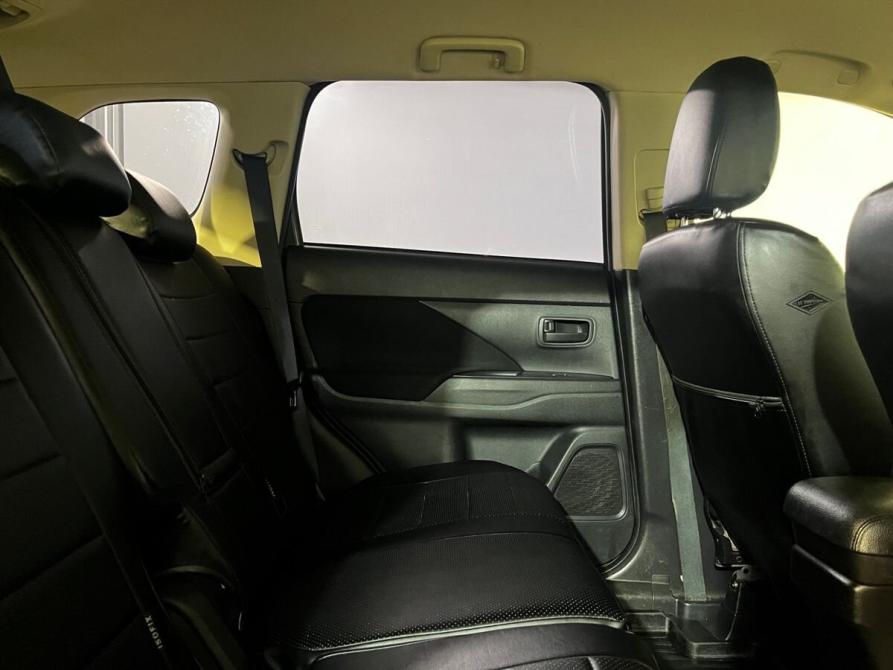 Mitsubishi Outlander III Рестайлинг 2 Великий Новгород  - изображение 11