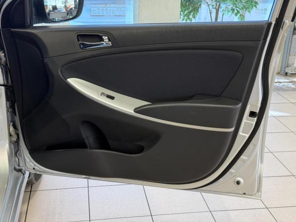 Hyundai Solaris I с пробегом 2012 года, цена 784 000 рублей, 169000 км, седан, Автокод Объявления