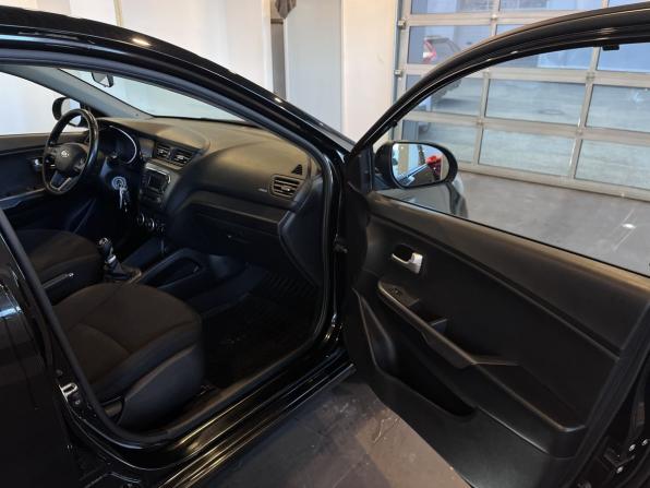 Kia Rio III с пробегом 2014 года, цена 680 000 рублей, 246815 км, седан, Автокод Объявления