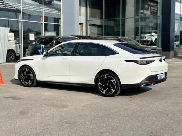 Changan Lamore с пробегом 2023 года, цена 1 820 000 рублей, 48778 км, седан, Автокод Объявления