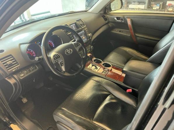 Toyota Highlander II (XU40) Рестайлинг с пробегом 2013 года, цена 1 608 100 рублей, 248489 км, внедорожник, Автокод Объявления