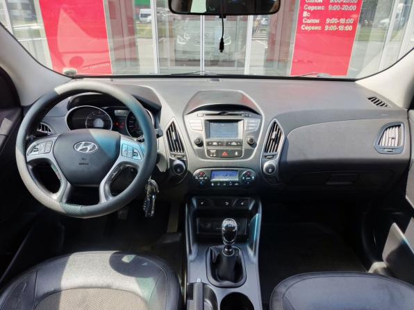 Hyundai ix35 I Рестайлинг с пробегом 2015 года, цена 1 439 000 рублей, 117682 км, внедорожник, Автокод Объявления