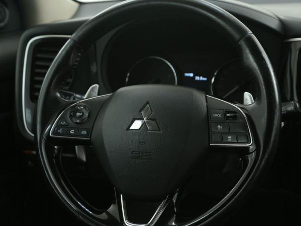 Mitsubishi Outlander III Рестайлинг 2 с пробегом 2017 года, цена 2 228 000 рублей, 183000 км, внедорожник, Автокод Объявления