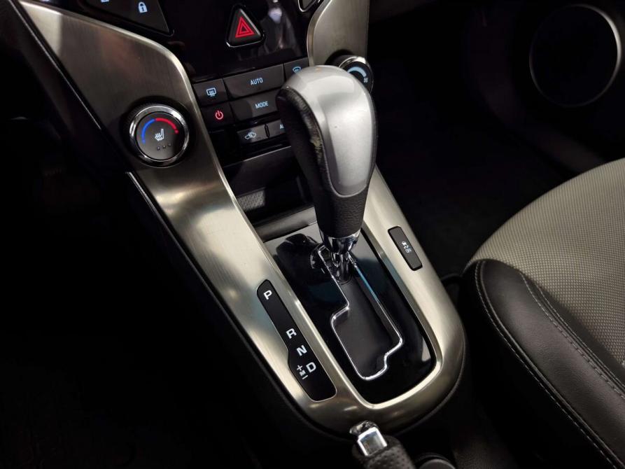Chevrolet Cruze I Рестайлинг Санкт-Петербург  - изображение 15