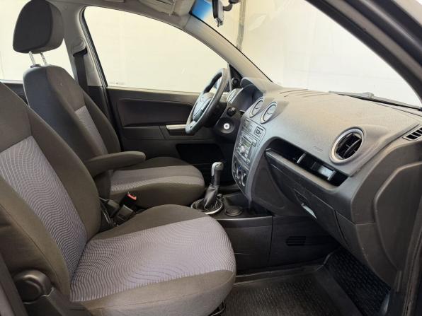 Ford Fusion I Рестайлинг с пробегом 2008 года, цена 480 000 рублей, 156120 км, хэтчбек, Автокод Объявления