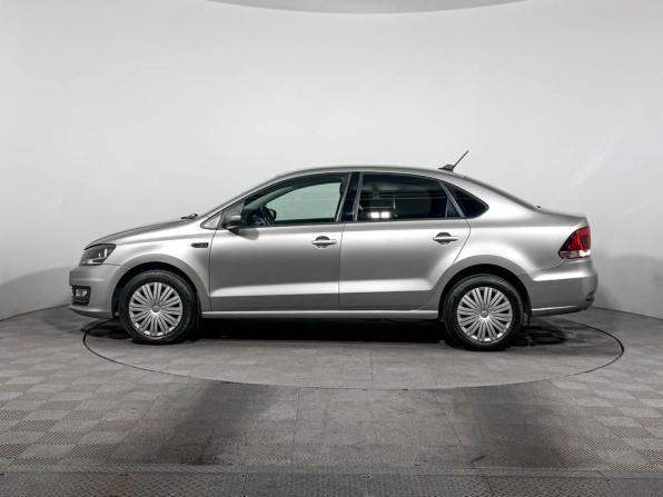 Volkswagen Polo V Рестайлинг с пробегом 2018 года, цена 1 035 000 рублей, 82474 км, седан, Автокод Объявления