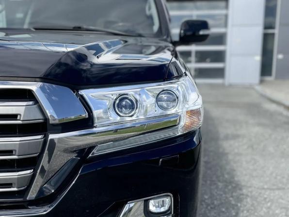 Toyota Land Cruiser 200 Series Рестайлинг 2 с пробегом 2017 года, цена 5 099 000 рублей, 224505 км, внедорожник, Автокод Объявления